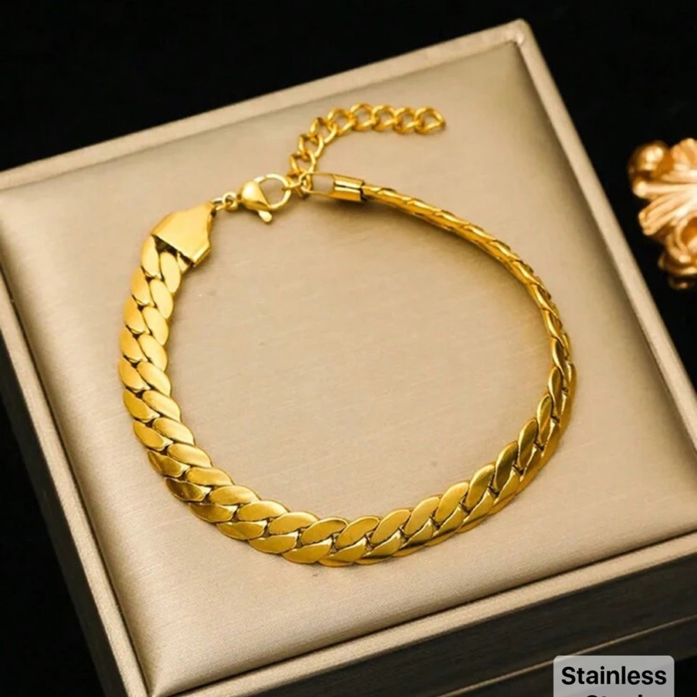18k Gold plated Stainless Steel Bracelet